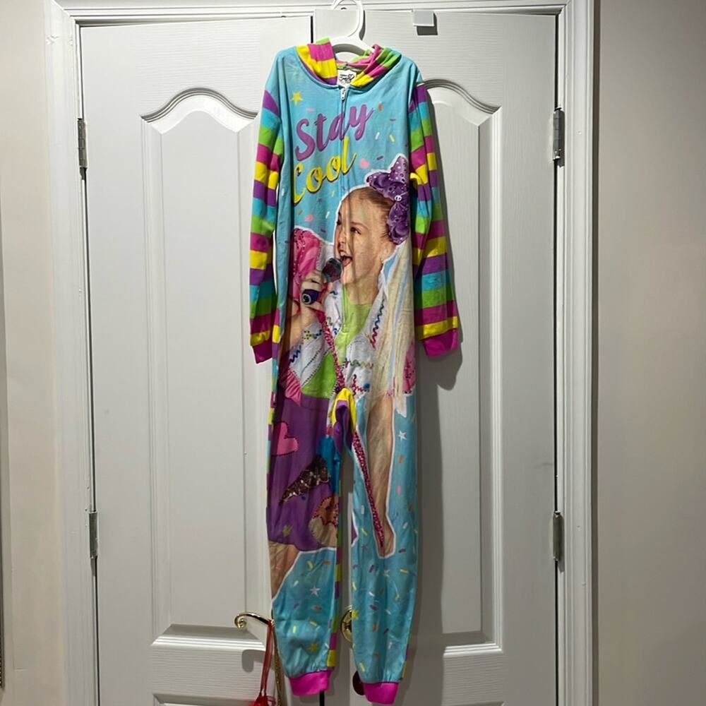 Nichelodeon 7/8 JoJo Siwa onsie rainbow nwt perfect pride cozy bows stripe zip